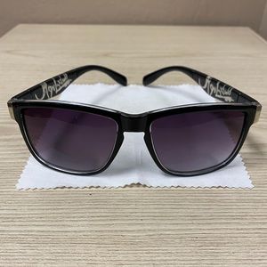 Brand New Pair of Unisex Quicksilver Sunglasses
